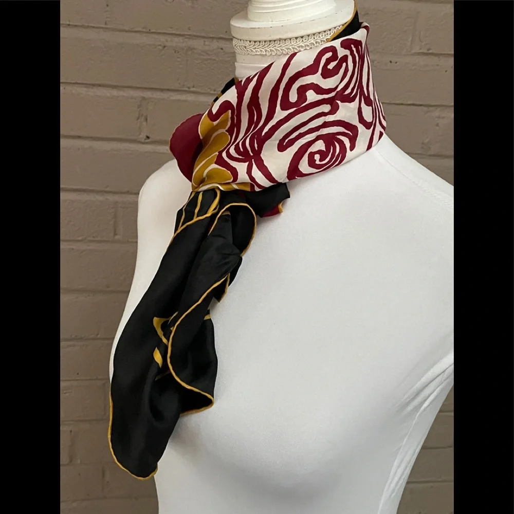 Vintage 70’s silk blend scarf